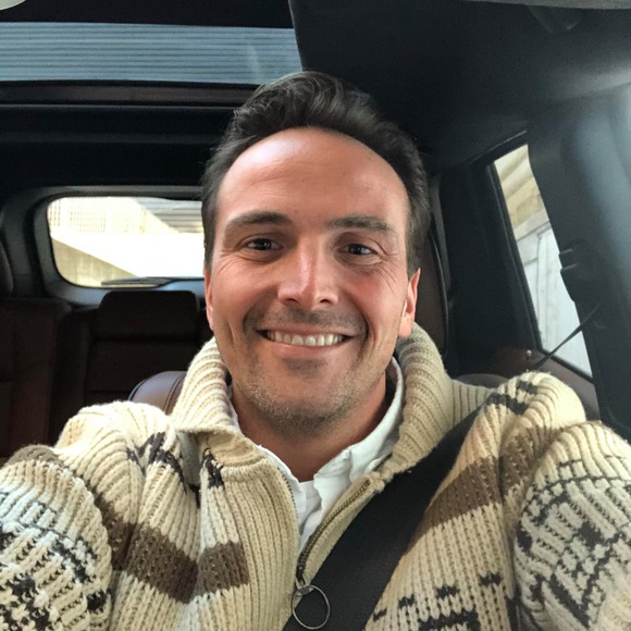Profile Picture of Colin Brady (@mrbrady77) on Poshmark