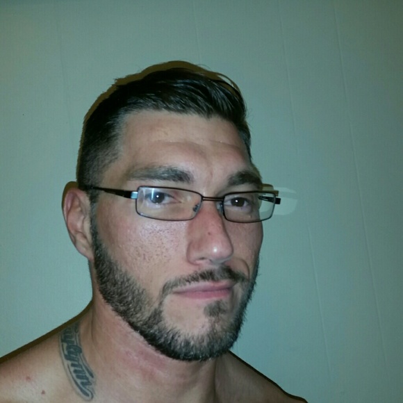 Profile Picture of Jesse Brock (@j80) on Poshmark