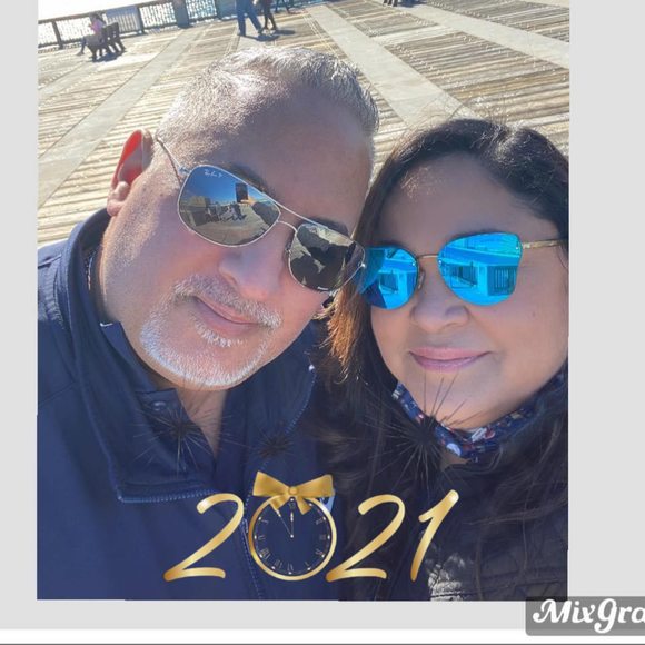 Profile Picture of Francys Pinto-daugherty (@francysfd) on Poshmark