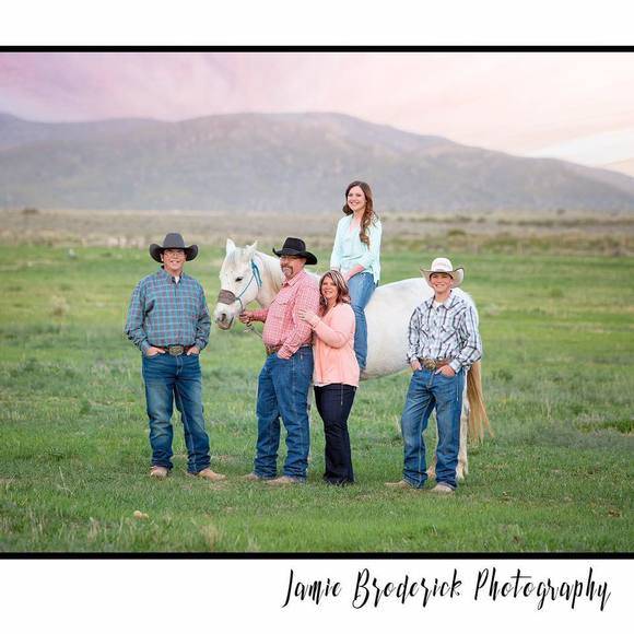 Profile Picture of Amy Ahlstrom (@griffamy) on Poshmark