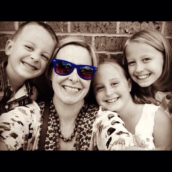 Profile Picture of Melanie Haley (@thehaley5) on Poshmark