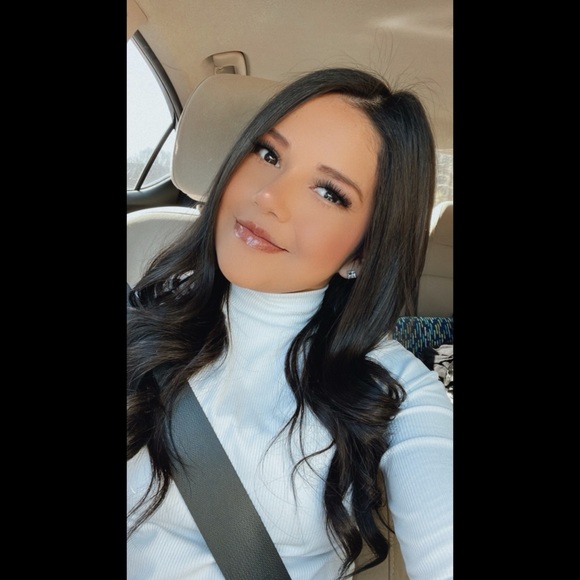 Profile Picture of Cortney Sharp (@cortney2015) on Poshmark