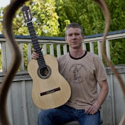 Profile Picture of Paul Weaver (@LamareGuitars) on Youtube