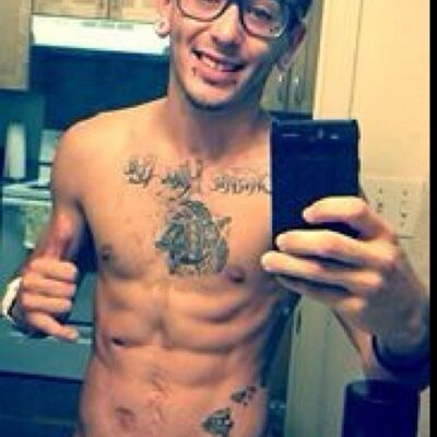 Andrew Hutto - Twitter Profile Picture of Andrew Hutto (@BizzyBonez808) on Twitter