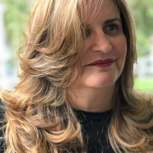 Profile Picture of Sa Alexander (@sandralex49) on Poshmark