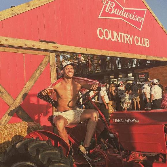 Profile Picture of Blake Shaw (@blakeysatrack) on Poshmark