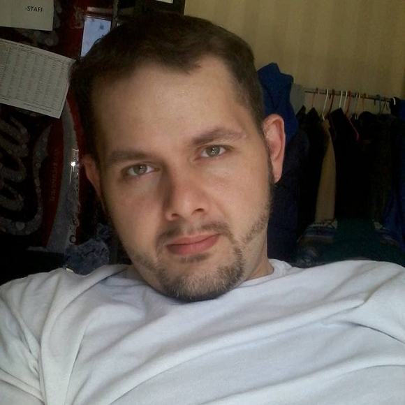 Profile Picture of Bill Combs (@billeh33) on Poshmark