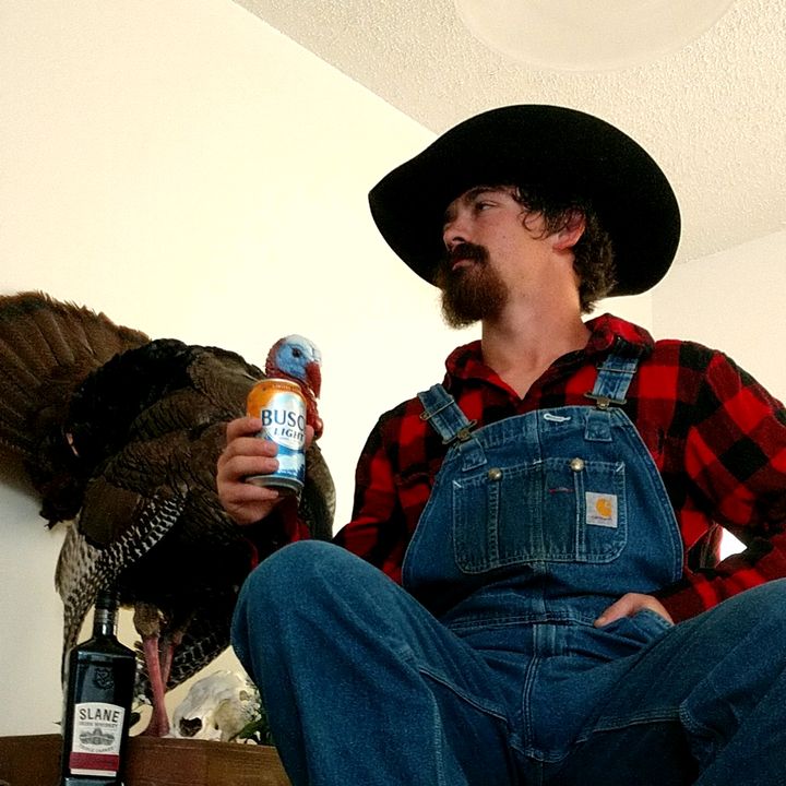 Profile Picture of Aaron Liscinski (@landshark40) on Tiktok