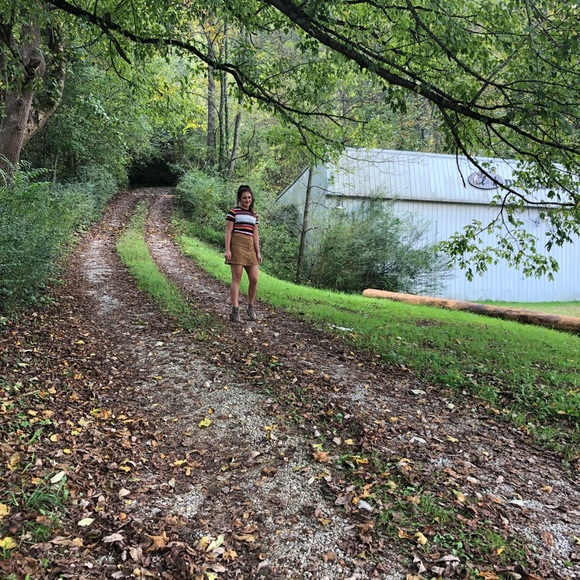 Profile Picture of Whitney Bailey (@wb3056) on Poshmark