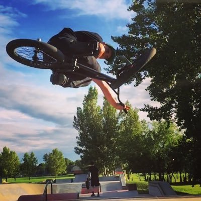 Profile Picture of Aaron (@aarondurrant1) on Twitter