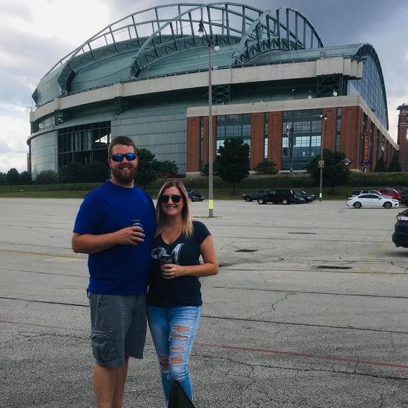 Profile Picture of Amiee Massart (@amith16) on Poshmark