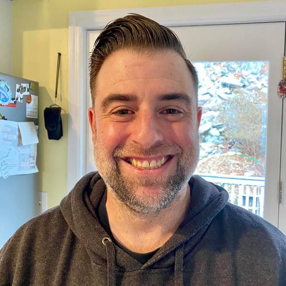 Profile Picture of Brandon Mongero (@brandonmongero) on Poshmark