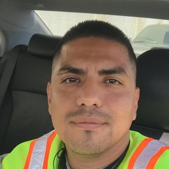 Profile Picture of Tommy Perfecto (@bigtptp) on Poshmark