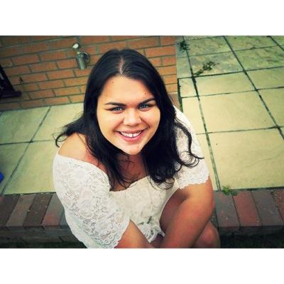 Profile Picture of Claudia Wade (@claudia_wade) on Twitter