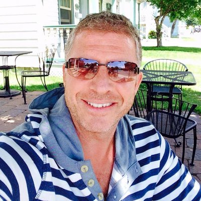 Profile Picture of Simon .P. Townsend (@simonptownsend3) on Twitter