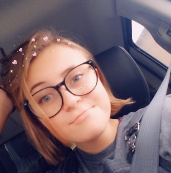 Profile Picture of Paige Trisler (@paigetrisler) on Poshmark