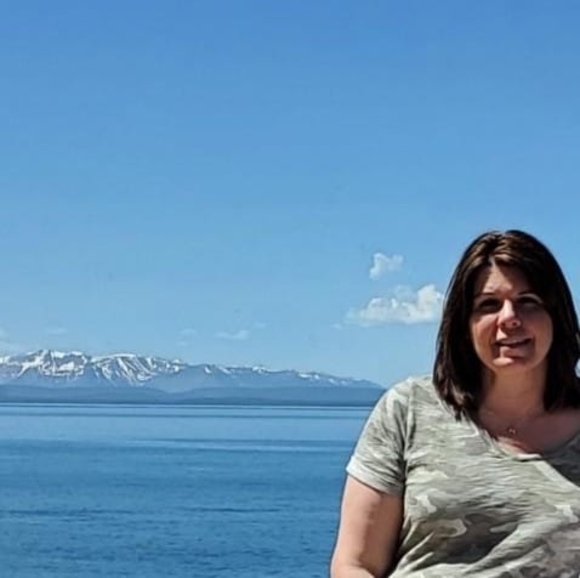 Profile Picture of Brandy Workman (@brandyworkman) on Poshmark