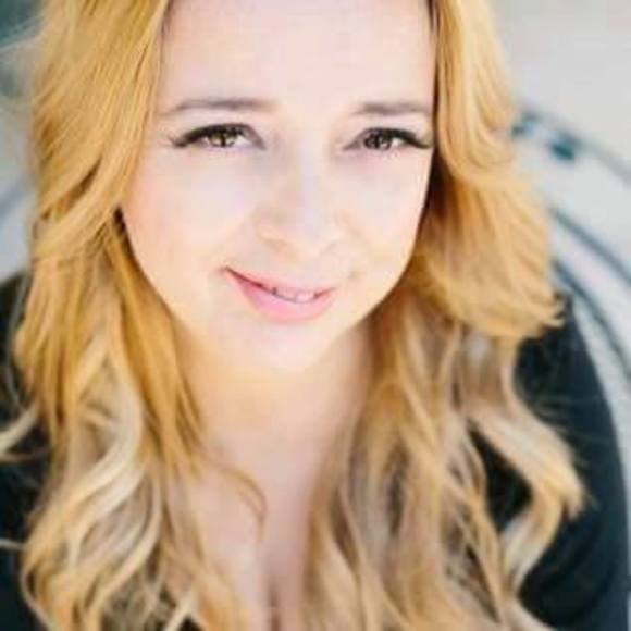 Profile Picture of Carmela Chiaramonte (@carmchia) on Poshmark