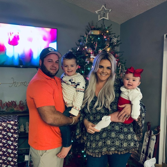 Profile Picture of Samantha Blaess (@slblaess1) on Poshmark