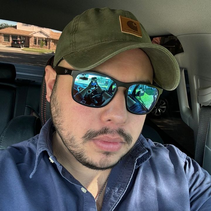 Profile Picture of Lawrence (@larry_lozano) on Tiktok