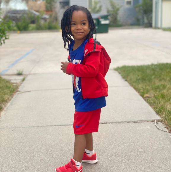 Profile Picture of Logan Gallon (@logangallon17) on Poshmark