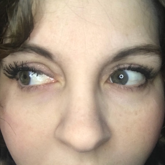 Profile Picture of Lori Hancey (@lorilhancey) on Poshmark