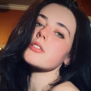 Profile Picture of Anna Abbott (@@annaabbott0) on Tiktok