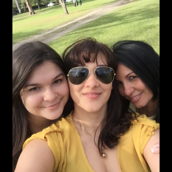 Profile Picture of Jany Hernandez (@janyhernandez) on Poshmark