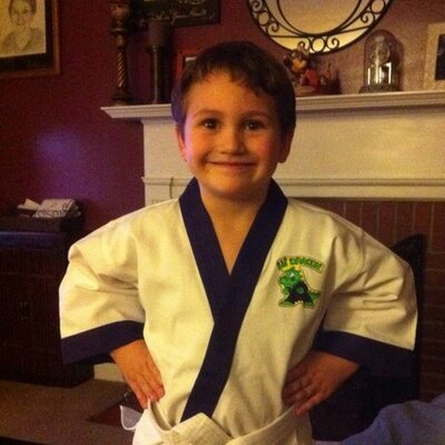 Profile Picture of George Maillis (@_GeorgeMysterio) on Twitter