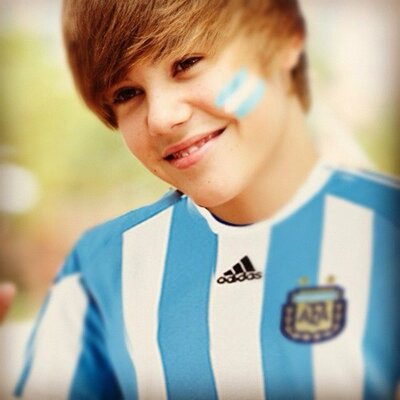 Profile Picture of Justin Bieber!3 (@DemiiTrott) on Twitter