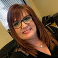 Profile Picture of Kim Hogle (@kim-hogle) on Quora
