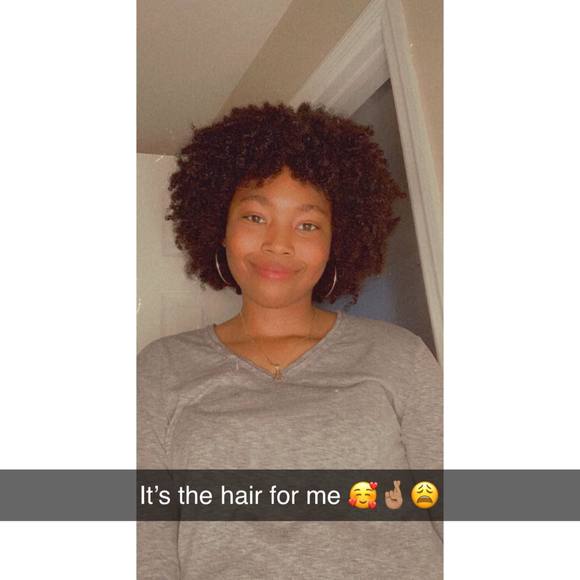 Profile Picture of Lex Harrison (@lexlex129) on Poshmark