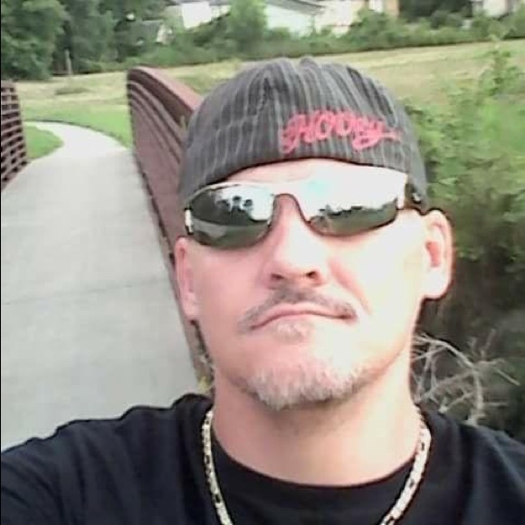 Profile Picture of Shawn Varnado (@svarnado19) on Poshmark