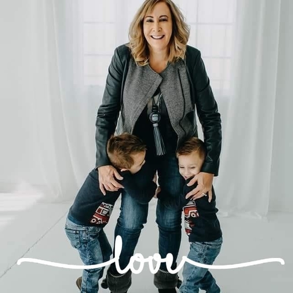 Profile Picture of Tammy Schmidgall (@tammyschmidgall) on Poshmark