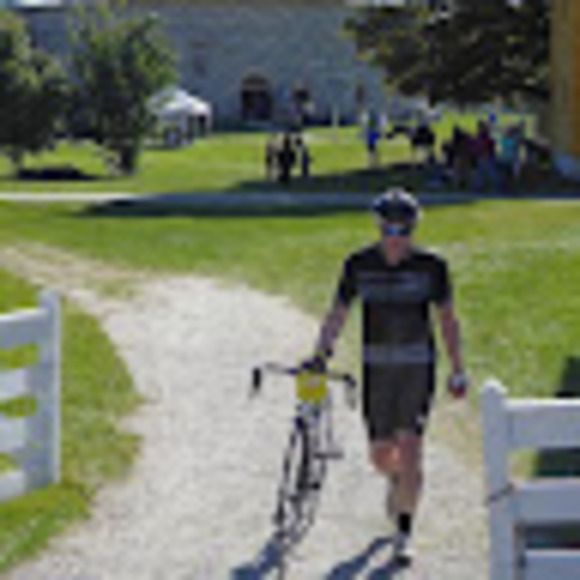 Profile Picture of Richard Barton (@turntablistic) on Poshmark