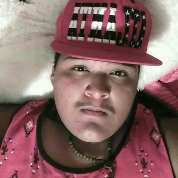 Profile Picture of Manuel Mata (@matamanuel) on Poshmark