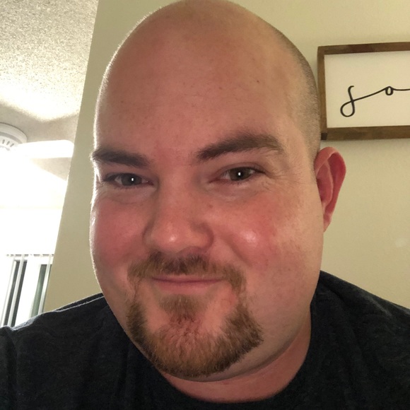 Profile Picture of Daniel Hamer (@dhamer310) on Poshmark