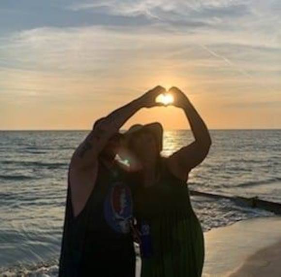 Profile Picture of Kimmie Albers (@kimmiealbers) on Poshmark