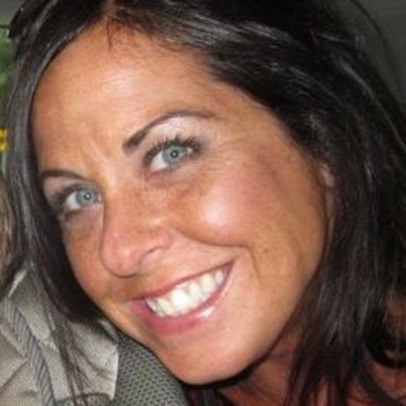 Amy Checkley - Poshmark Profile Picture of Amy Checkley (@amycheckley) on Poshmark