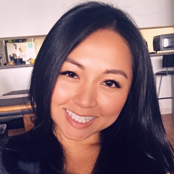 Profile Picture of Kim Lam (@itskimlam) on Poshmark