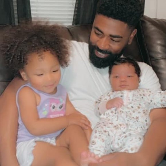 Audric Fontelroy - Poshmark Profile Picture of Audric Fontelroy (@afontelroy) on Poshmark