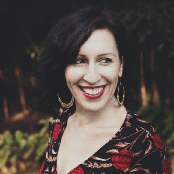 Profile Picture of Shae Allen (@shaeallen706) on Poshmark