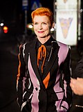 Profile Picture of Sandy Powell (costume designer)on Wikipedia