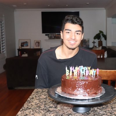 Profile Picture of Nick Loya (@Nick_Loya) on Twitter