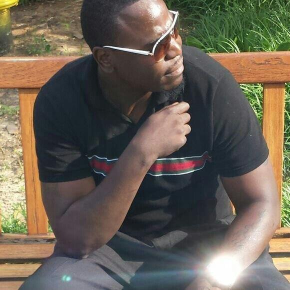 Profile Picture of James Carlton (@wponey) on Poshmark
