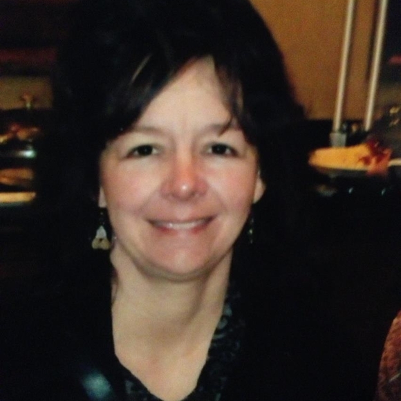 Profile Picture of Donna Maples (@nanadonnam) on Poshmark