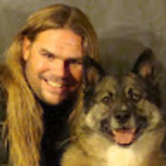 Profile Picture of Jason Laird (@jason86427) on Poshmark