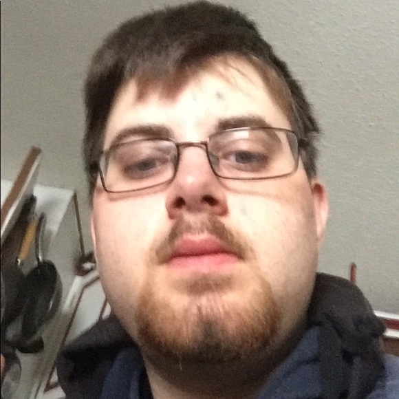 Dominic Coleman - Poshmark Profile Picture of Dominic Coleman (@dom123367) on Poshmark