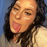Profile Picture of robyn meredith hope bowring ღ (@robynmhbowring) on Instagram