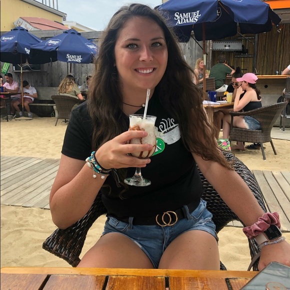 Profile Picture of Norma Waggett (@norma_waggett) on Poshmark